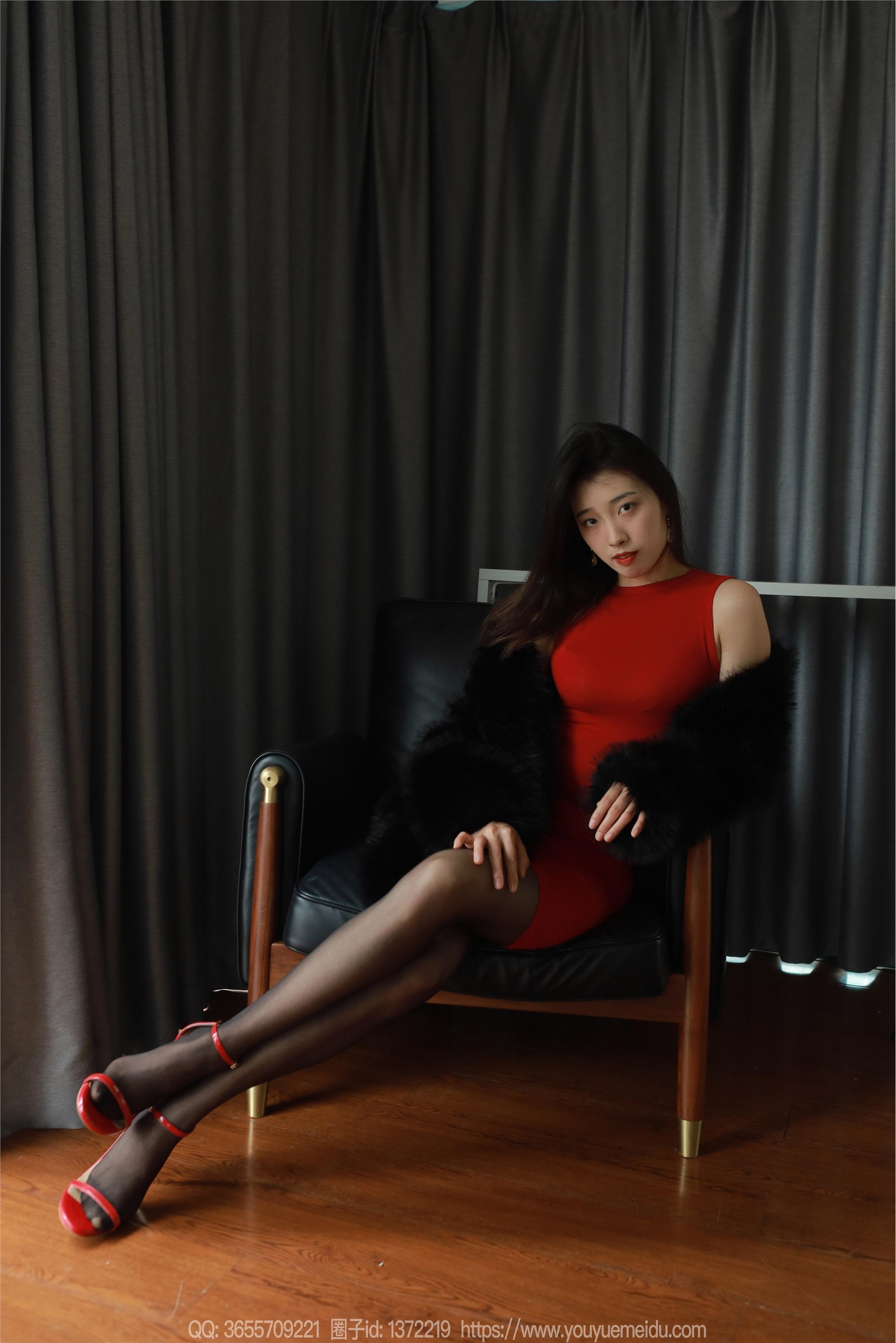 IESS异思趣向  2024.01.25 丝享家 1647 小九《红色包臀裙（上）》